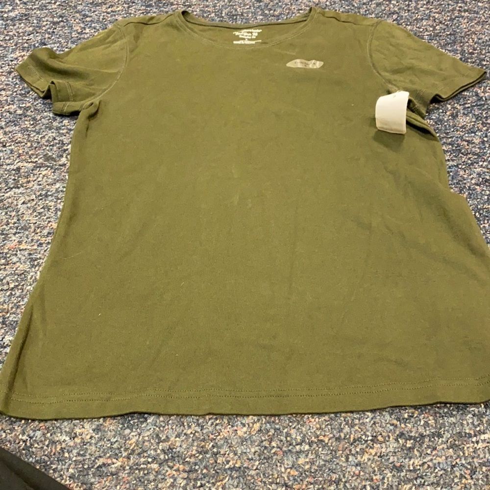 Christopher & Banks green tee sz. S NWT